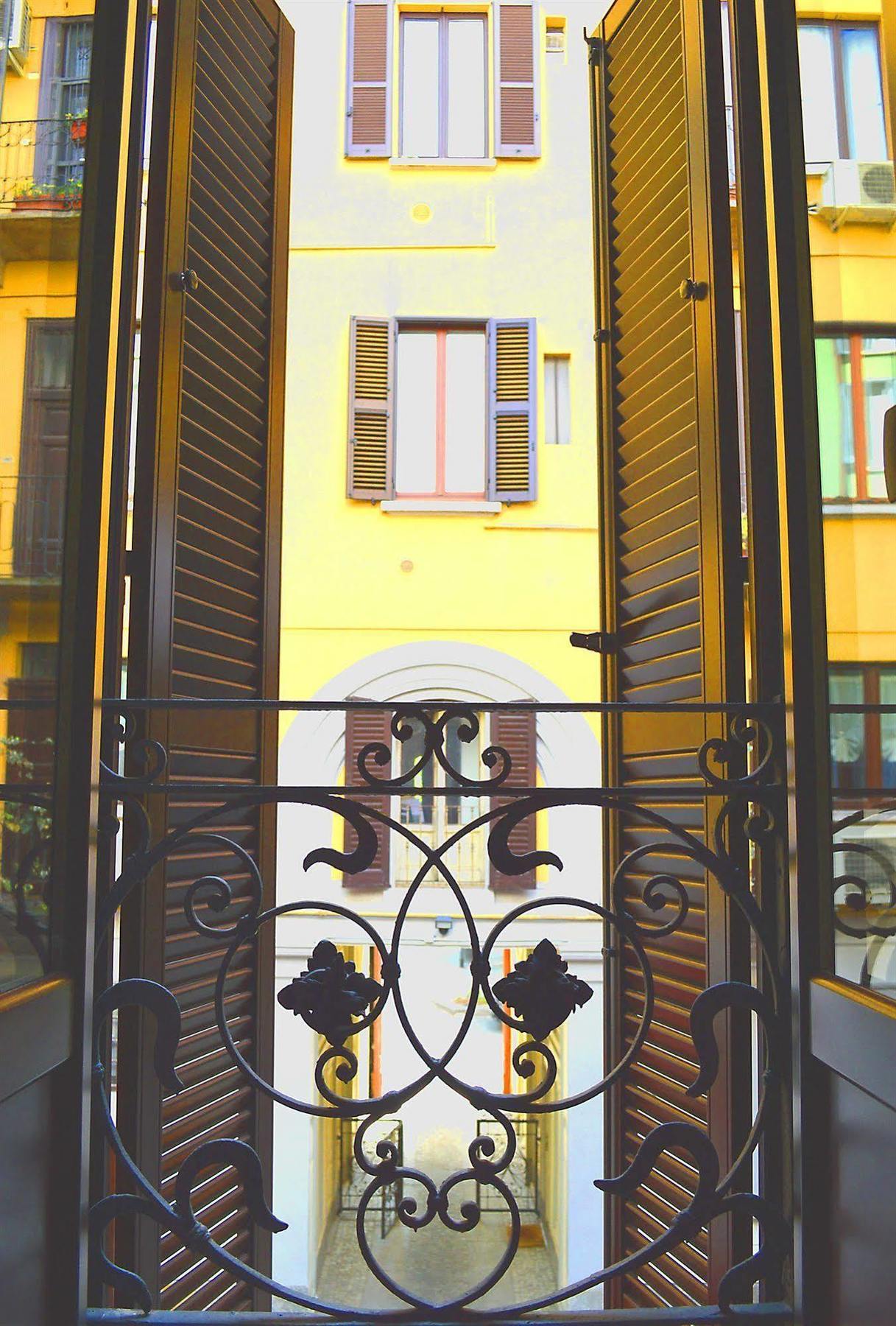 Room Inn Milano Exteriör bild